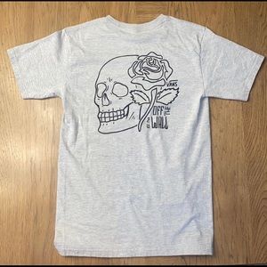 Vans Skull Shirt NWOT